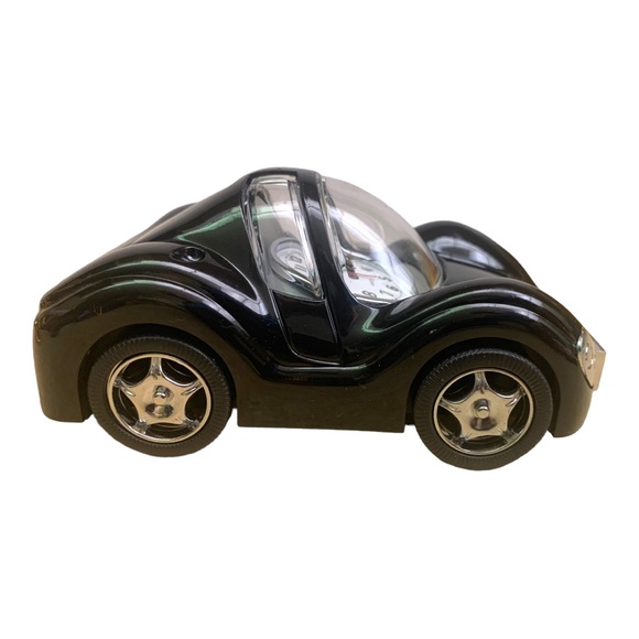 Quartz Breeze Collection Miniature Novelty Collector’s Car Clock - Picture 4 of 6